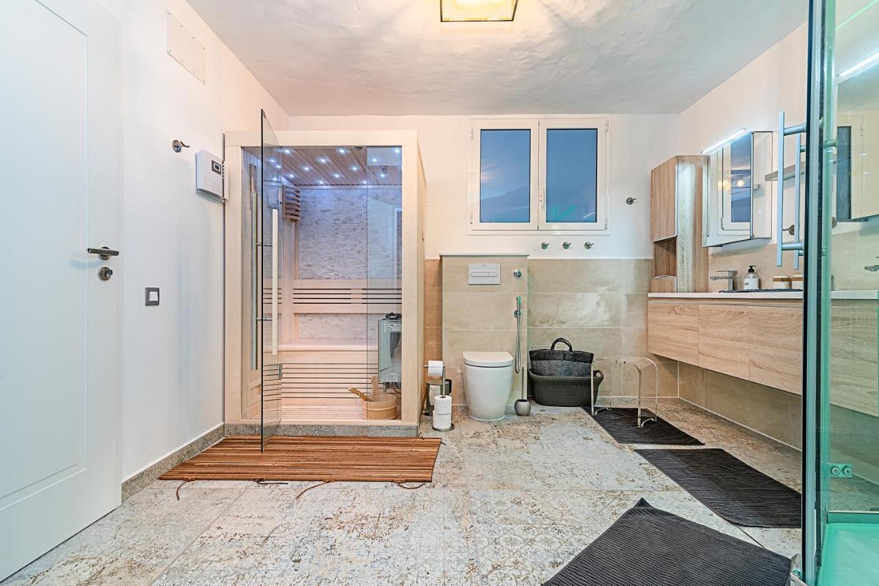 Mogan Luxury Apartment, Sea Views, Jacuzzi And Sauna. Dış mekan fotoğraf