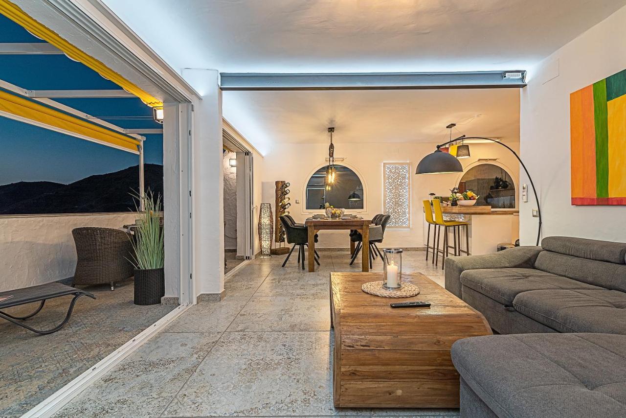 Mogan Luxury Apartment, Sea Views, Jacuzzi And Sauna. Dış mekan fotoğraf